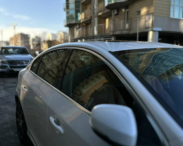 Белый Вольво С60, объемом двигателя 1.97 л и пробегом 140 тыс. км за 16000 $, фото 23 на Automoto.ua