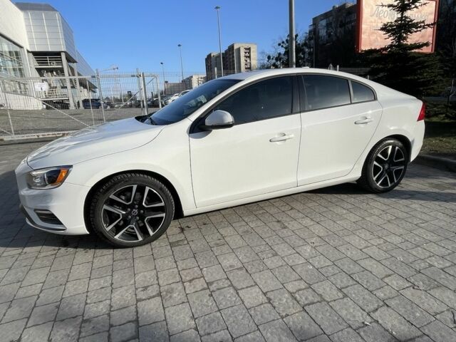 Білий Вольво С60, об'ємом двигуна 2 л та пробігом 97 тис. км за 14800 $, фото 4 на Automoto.ua