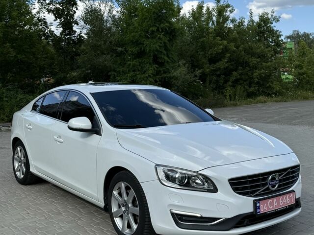 Белый Вольво С60, объемом двигателя 2 л и пробегом 167 тыс. км за 16600 $, фото 1 на Automoto.ua
