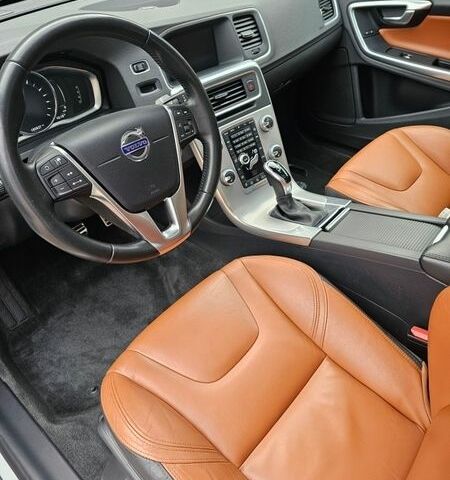 Белый Вольво С60, объемом двигателя 1.97 л и пробегом 182 тыс. км за 13900 $, фото 26 на Automoto.ua