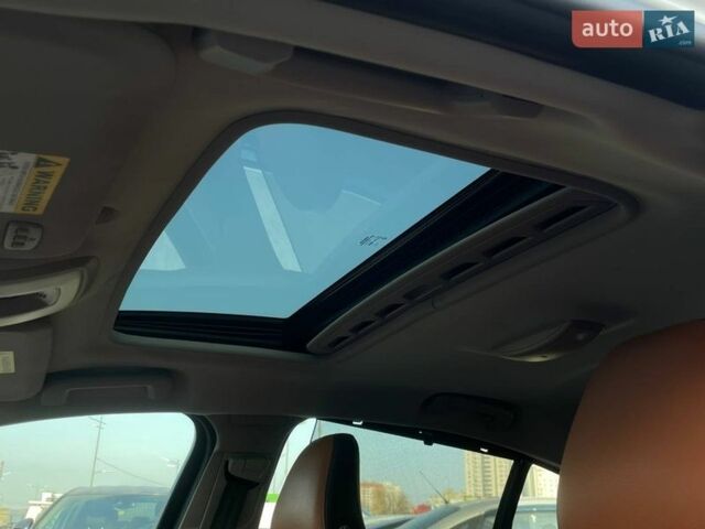 Білий Вольво С60, об'ємом двигуна 1.97 л та пробігом 73 тис. км за 15990 $, фото 27 на Automoto.ua