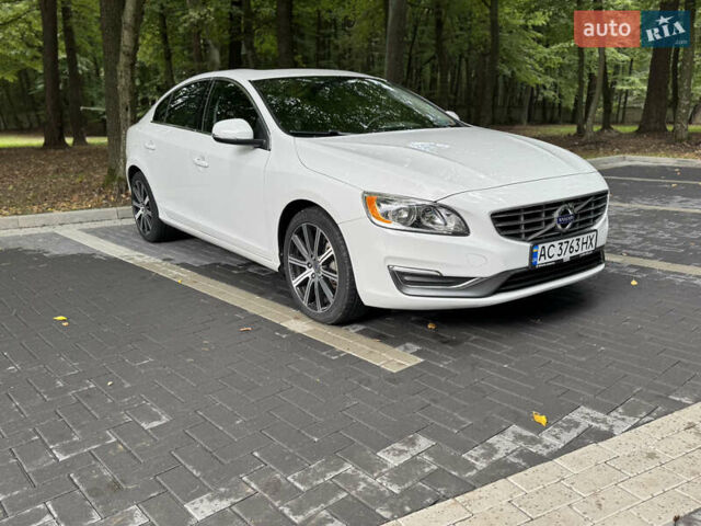 Белый Вольво С60, объемом двигателя 1.97 л и пробегом 150 тыс. км за 15500 $, фото 8 на Automoto.ua