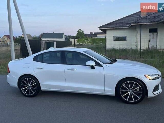 Белый Вольво С60, объемом двигателя 1.97 л и пробегом 43 тыс. км за 24100 $, фото 1 на Automoto.ua