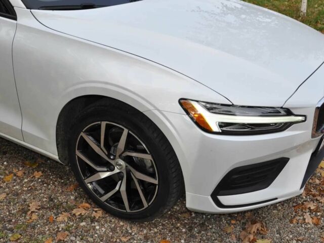 Белый Вольво С60, объемом двигателя 0 л и пробегом 57 тыс. км за 17000 $, фото 3 на Automoto.ua