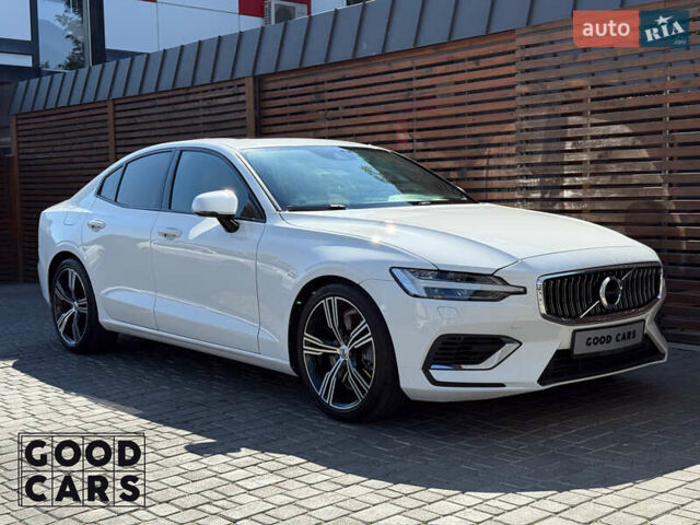 Белый Вольво С60, объемом двигателя 1.97 л и пробегом 90 тыс. км за 30000 $, фото 8 на Automoto.ua