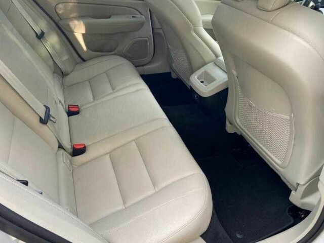 Белый Вольво С60, объемом двигателя 2 л и пробегом 46 тыс. км за 14300 $, фото 19 на Automoto.ua