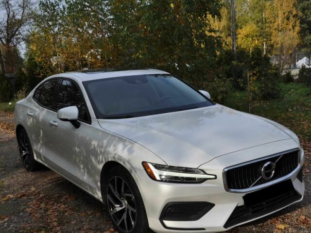 Белый Вольво С60, объемом двигателя 0 л и пробегом 57 тыс. км за 17000 $, фото 1 на Automoto.ua