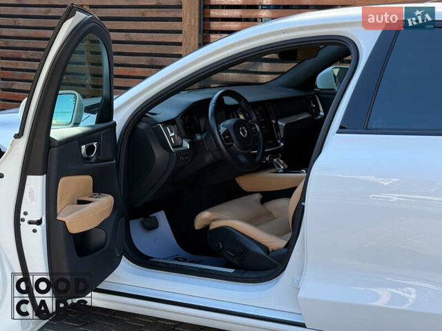 Белый Вольво С60, объемом двигателя 1.97 л и пробегом 90 тыс. км за 30000 $, фото 18 на Automoto.ua