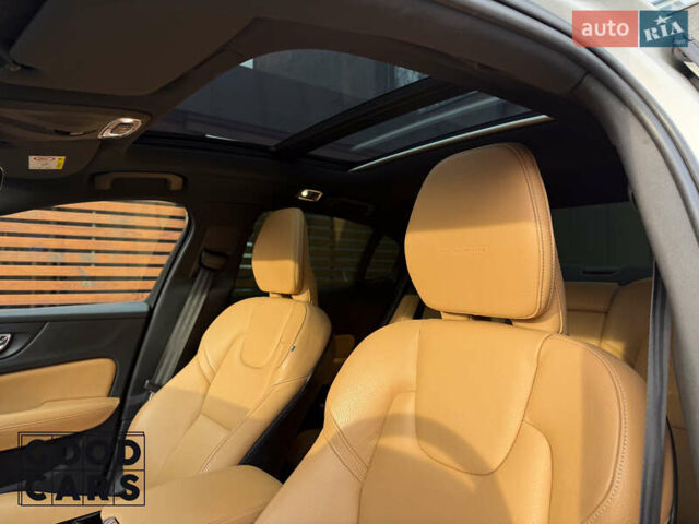 Белый Вольво С60, объемом двигателя 1.97 л и пробегом 98 тыс. км за 28000 $, фото 29 на Automoto.ua