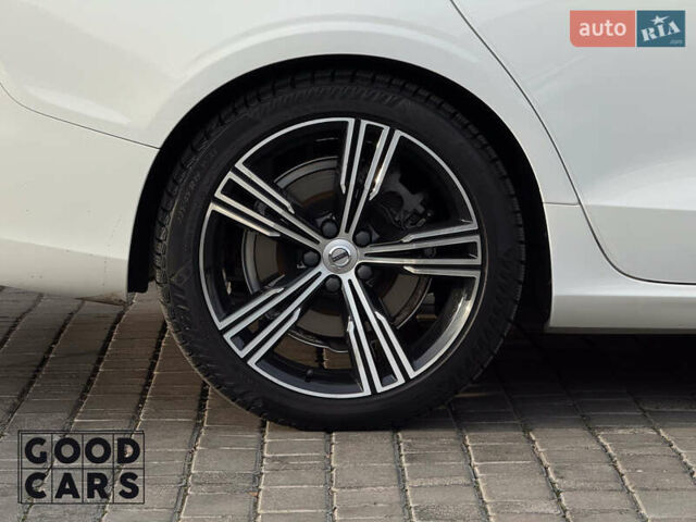 Белый Вольво С60, объемом двигателя 1.97 л и пробегом 98 тыс. км за 28000 $, фото 13 на Automoto.ua