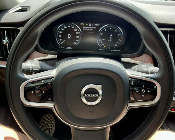 Белый Вольво С60, объемом двигателя 1.97 л и пробегом 74 тыс. км за 24999 $, фото 10 на Automoto.ua