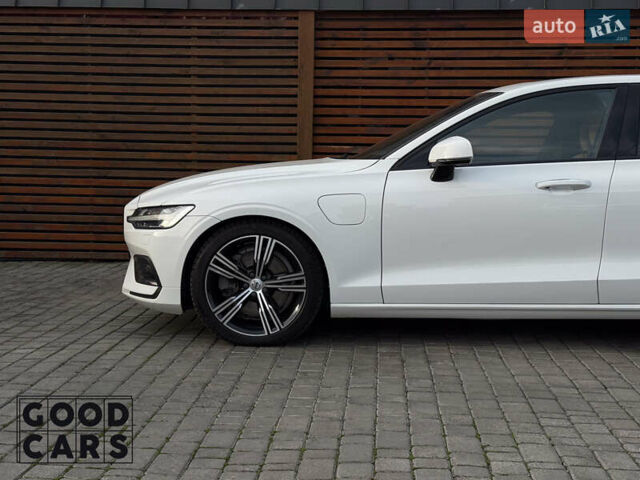 Белый Вольво С60, объемом двигателя 1.97 л и пробегом 98 тыс. км за 28000 $, фото 10 на Automoto.ua