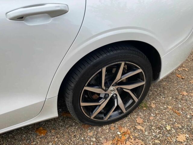 Белый Вольво С60, объемом двигателя 0 л и пробегом 57 тыс. км за 17000 $, фото 5 на Automoto.ua