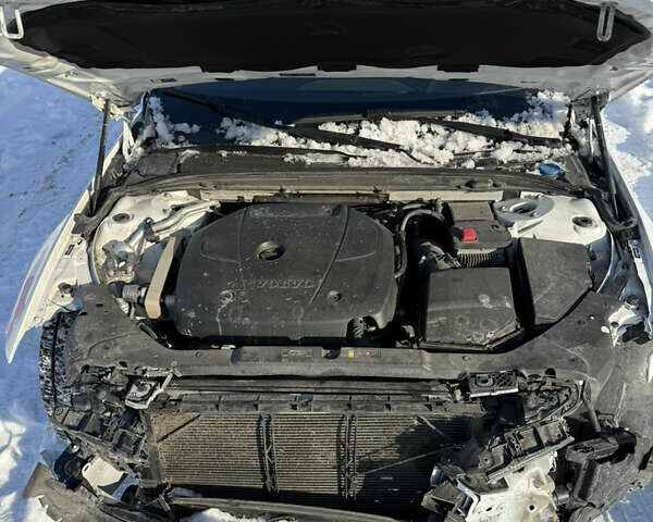 Білий Вольво С60, об'ємом двигуна 1.97 л та пробігом 192 тис. км за 13000 $, фото 17 на Automoto.ua