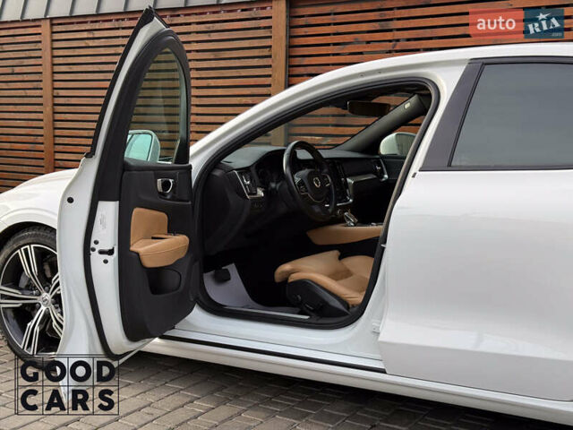 Белый Вольво С60, объемом двигателя 1.97 л и пробегом 98 тыс. км за 28000 $, фото 17 на Automoto.ua