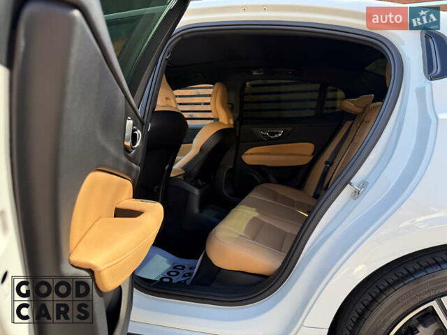 Белый Вольво С60, объемом двигателя 1.97 л и пробегом 90 тыс. км за 30000 $, фото 21 на Automoto.ua