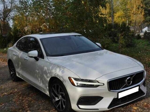 Белый Вольво С60, объемом двигателя 2 л и пробегом 46 тыс. км за 14300 $, фото 1 на Automoto.ua