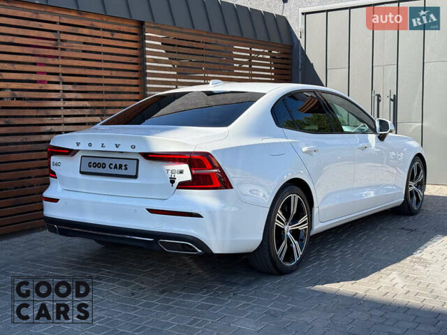 Белый Вольво С60, объемом двигателя 1.97 л и пробегом 90 тыс. км за 30000 $, фото 6 на Automoto.ua