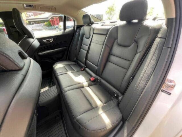 Белый Вольво С60, объемом двигателя 2 л и пробегом 12 тыс. км за 19200 $, фото 9 на Automoto.ua