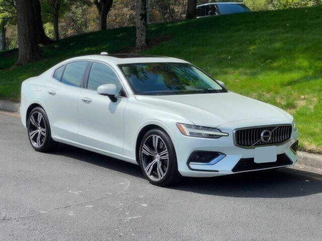 Белый Вольво С60, объемом двигателя 2 л и пробегом 12 тыс. км за 19200 $, фото 1 на Automoto.ua