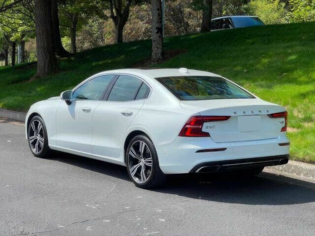 Белый Вольво С60, объемом двигателя 2 л и пробегом 12 тыс. км за 19200 $, фото 4 на Automoto.ua