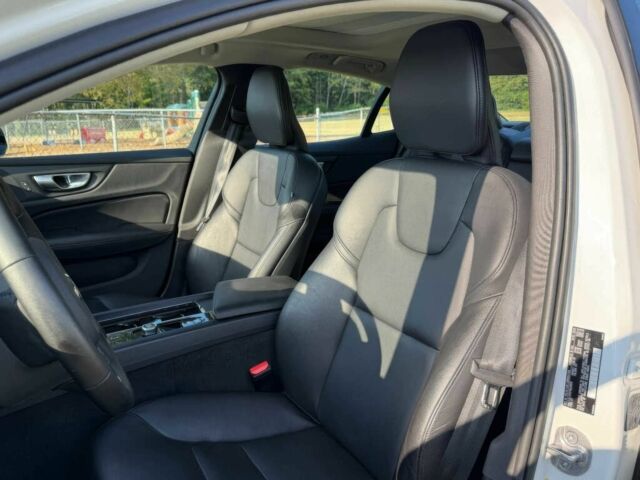 Білий Вольво С60, об'ємом двигуна 2 л та пробігом 17 тис. км за 11700 $, фото 7 на Automoto.ua