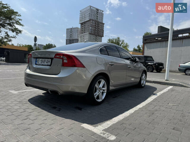 Бежевий Вольво С60, об'ємом двигуна 1.97 л та пробігом 170 тис. км за 12950 $, фото 2 на Automoto.ua