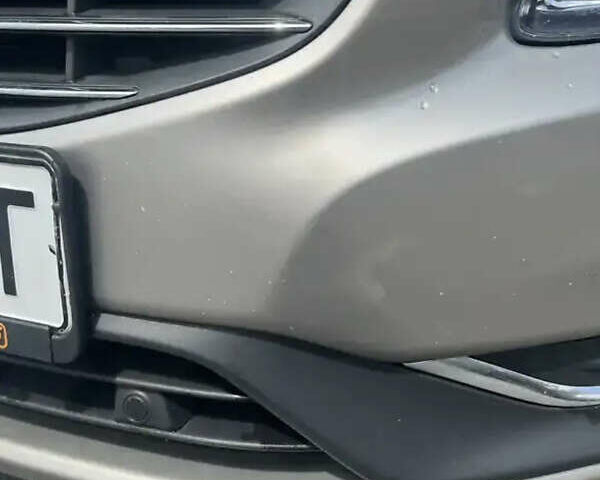 Бежевий Вольво С60, об'ємом двигуна 2.5 л та пробігом 98 тис. км за 16000 $, фото 6 на Automoto.ua