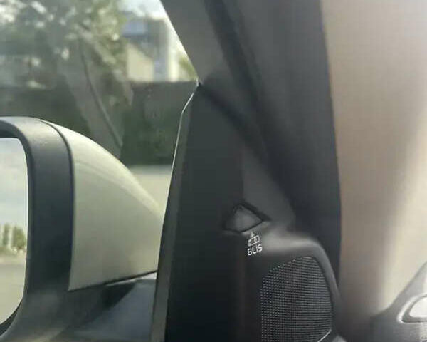 Бежевий Вольво С60, об'ємом двигуна 2.5 л та пробігом 98 тис. км за 16000 $, фото 12 на Automoto.ua