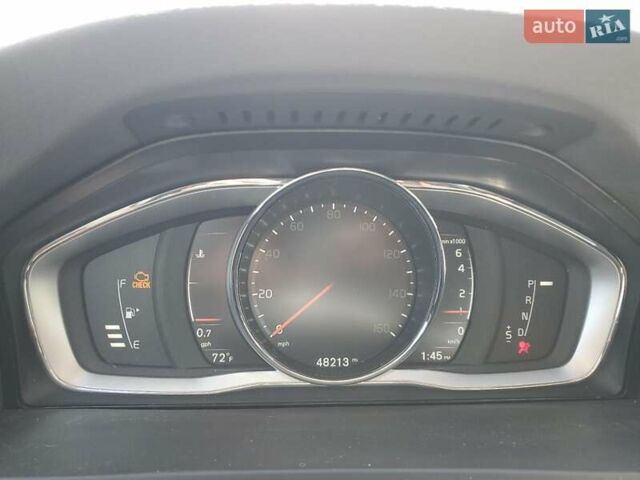 Бежевый Вольво С60, объемом двигателя 2 л и пробегом 77 тыс. км за 2900 $, фото 8 на Automoto.ua