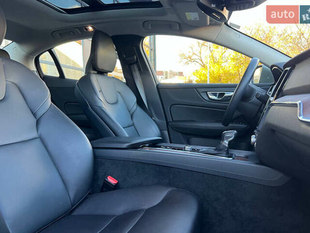 Бежевый Вольво С60, объемом двигателя 1.97 л и пробегом 25 тыс. км за 24000 $, фото 8 на Automoto.ua