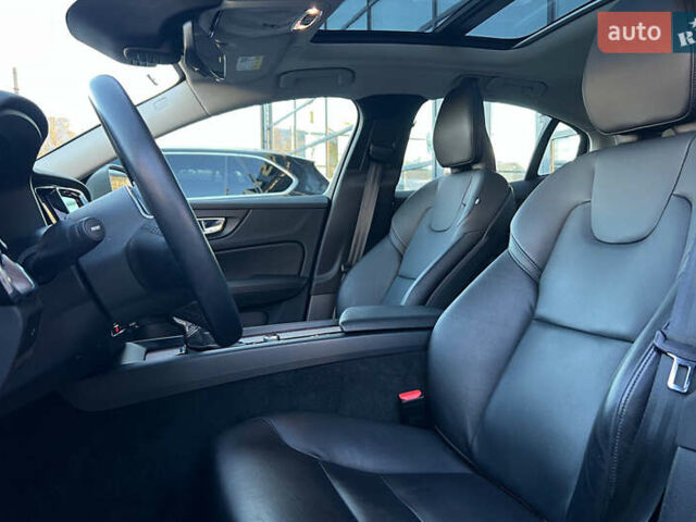 Бежевый Вольво С60, объемом двигателя 1.97 л и пробегом 25 тыс. км за 24000 $, фото 10 на Automoto.ua