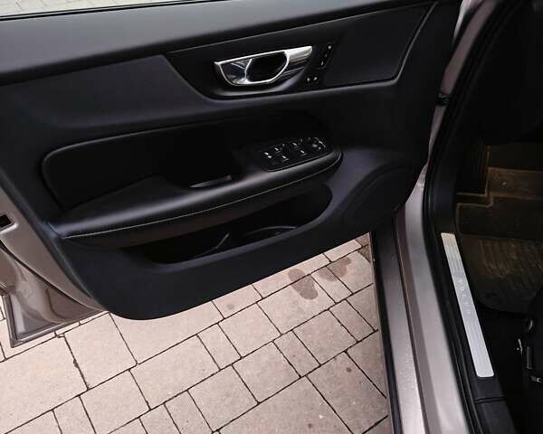 Бежевий Вольво С60, об'ємом двигуна 2 л та пробігом 27 тис. км за 23000 $, фото 15 на Automoto.ua