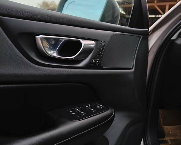 Бежевий Вольво С60, об'ємом двигуна 2 л та пробігом 27 тис. км за 23000 $, фото 1 на Automoto.ua