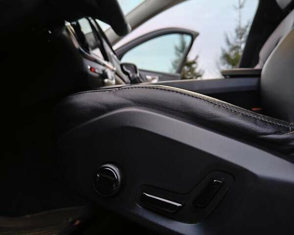 Бежевий Вольво С60, об'ємом двигуна 2 л та пробігом 27 тис. км за 23000 $, фото 2 на Automoto.ua