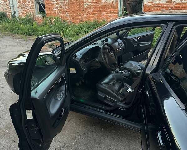 Чорний Вольво С60, об'ємом двигуна 2.4 л та пробігом 345 тис. км за 5000 $, фото 26 на Automoto.ua