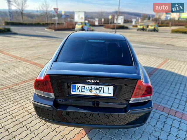 Черный Вольво С60, объемом двигателя 2.4 л и пробегом 307 тыс. км за 3985 $, фото 3 на Automoto.ua