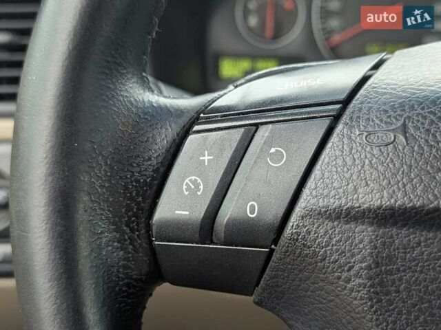 Чорний Вольво С60, об'ємом двигуна 2.4 л та пробігом 323 тис. км за 5700 $, фото 12 на Automoto.ua