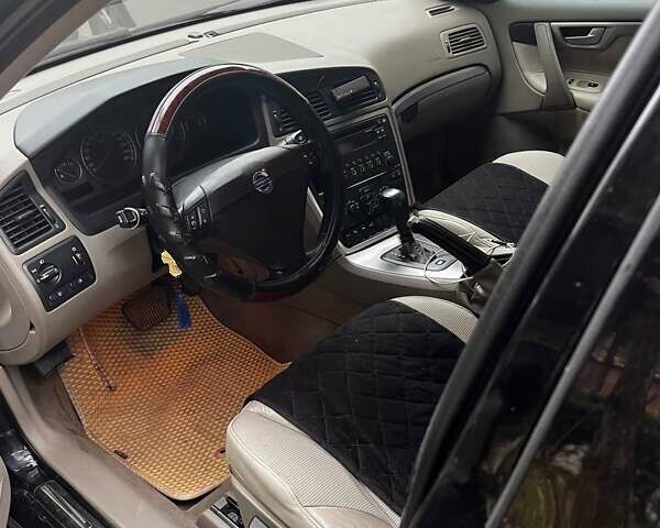 Черный Вольво С60, объемом двигателя 2.4 л и пробегом 245 тыс. км за 6499 $, фото 3 на Automoto.ua