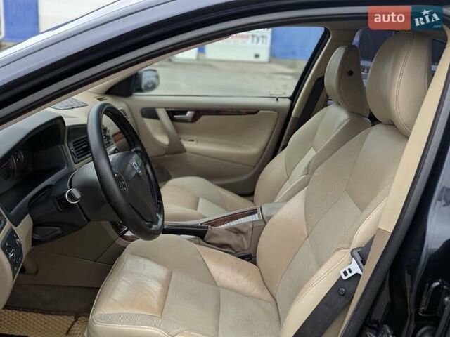 Чорний Вольво С60, об'ємом двигуна 2.4 л та пробігом 323 тис. км за 5700 $, фото 6 на Automoto.ua