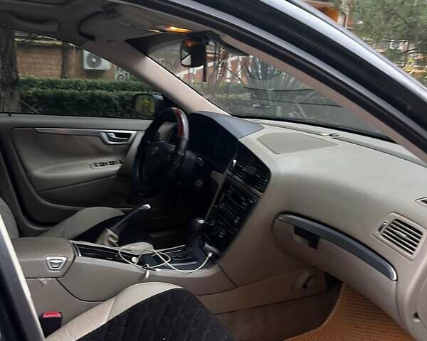 Черный Вольво С60, объемом двигателя 2.4 л и пробегом 245 тыс. км за 6499 $, фото 2 на Automoto.ua