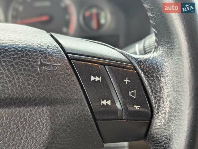 Чорний Вольво С60, об'ємом двигуна 2.4 л та пробігом 323 тис. км за 5700 $, фото 13 на Automoto.ua