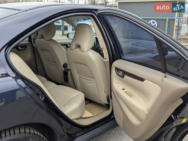 Чорний Вольво С60, об'ємом двигуна 2.4 л та пробігом 323 тис. км за 5700 $, фото 19 на Automoto.ua