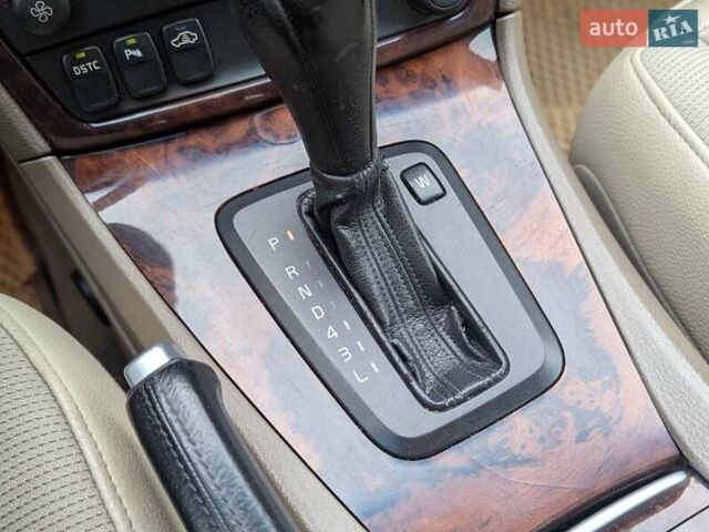 Чорний Вольво С60, об'ємом двигуна 2.4 л та пробігом 323 тис. км за 5700 $, фото 15 на Automoto.ua