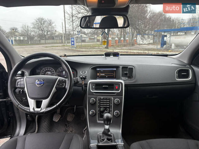 Черный Вольво С60, объемом двигателя 1.56 л и пробегом 270 тыс. км за 10300 $, фото 23 на Automoto.ua