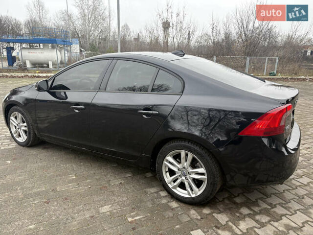Черный Вольво С60, объемом двигателя 1.56 л и пробегом 270 тыс. км за 10300 $, фото 9 на Automoto.ua