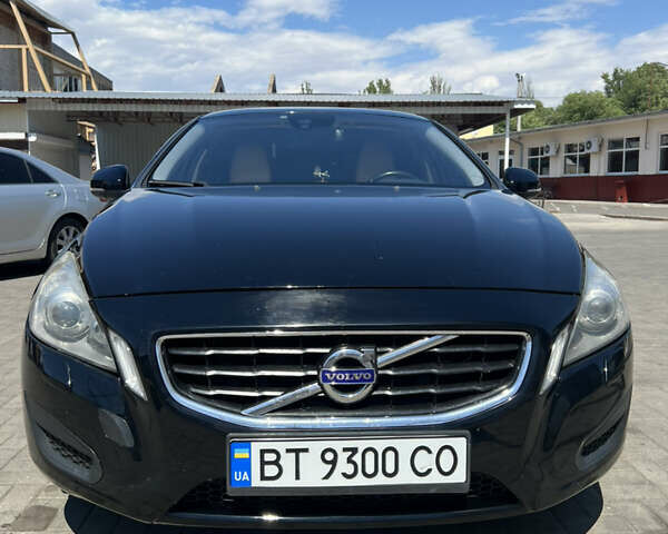 Черный Вольво С60, объемом двигателя 2 л и пробегом 144 тыс. км за 10600 $, фото 16 на Automoto.ua