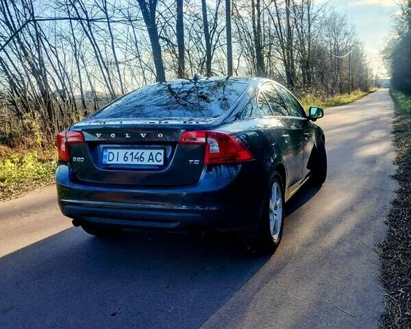 Чорний Вольво С60, об'ємом двигуна 2.5 л та пробігом 337 тис. км за 9400 $, фото 1 на Automoto.ua