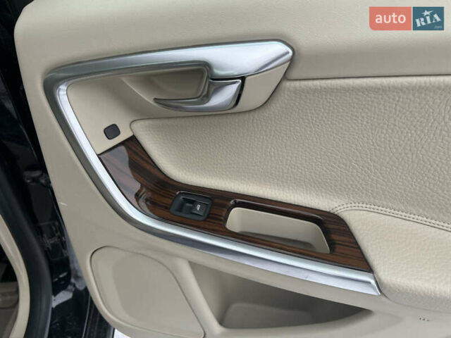 Чорний Вольво С60, об'ємом двигуна 2 л та пробігом 200 тис. км за 9799 $, фото 25 на Automoto.ua