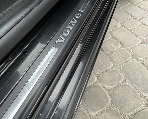 Черный Вольво С60, объемом двигателя 2.52 л и пробегом 253 тыс. км за 8700 $, фото 44 на Automoto.ua